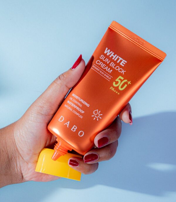 K-Dabo White Sunblock Cream SPF50+ PA+++ 70gm - Image 2