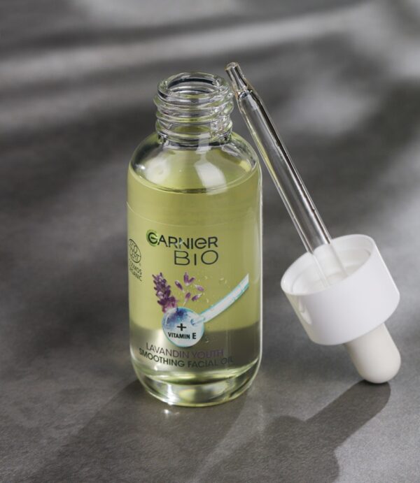 Garnier Graceful Lavandin Smooth & Glow Facial Oil 30ml - Image 4