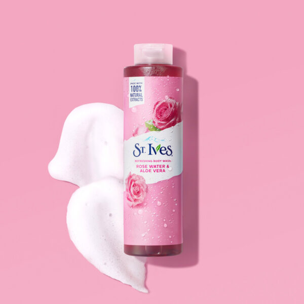 St. Ives Refreshing Body Wash Rose Water And Aloe Vera 473ml - Image 2